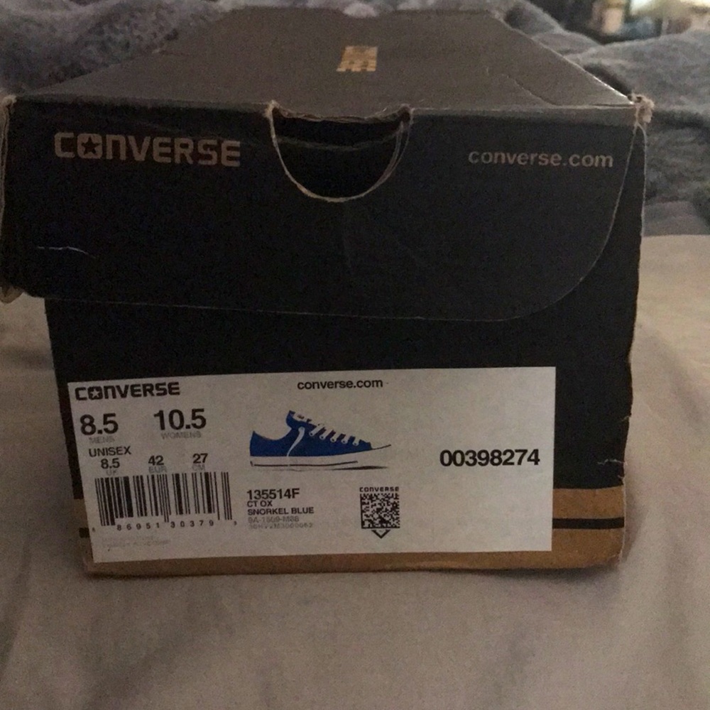 Blue converse